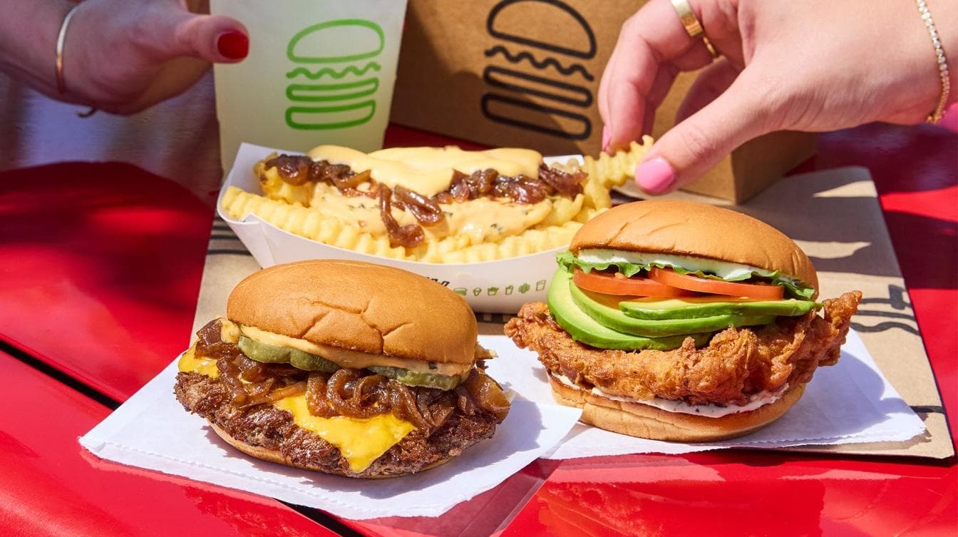 Shake Shack Chega ao Brasil em 2027, Mas em Orlando Você Prova Antes